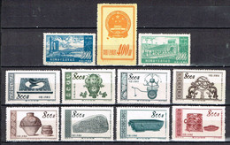 China P.R. 1951 - 1954 , Lot With 11 Unused Stamps - Nuevos