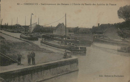 62 - ISBERGUES - Stationnement Des Bateaux à L'entrée Du Bassin Des Aciéries De France - Isbergues