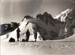 Photo Cordée Sur Le Départ, Sommets Des Alpes Format 18/24 Tirage Argentique Années 50 - Lieux