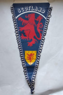 Official Pennant Of The Football Federation Of Scotland - Autres & Non Classés