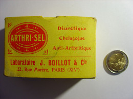 BOITE DE ARTHRI SEL MEDICAMENT CIRCA 1930 - BOITE PLEINE DE SES 20 SACHETS ET DE SA NOTICE LABORATOIRES J. BOILLOT PARIS - Boîtes