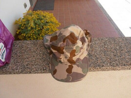 GENUINE AUSTRALIAN FRILLNECK CAP / HAT HEAD WEAR AUSSIE CAMO - Casques & Coiffures