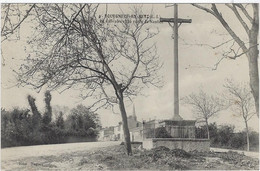 44  Bourgneuf   En Retz  -  Le Calvaire Route De Nantes - Bourgneuf-en-Retz