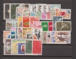 1972-FRANCE-ANNEE COMPLETE 1972**.35 TIMBRES - 1970-1979