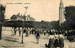 Ile D'oléron * St Pierre * La Place Et Le Marché * Foire - Saint-Pierre-d'Oleron