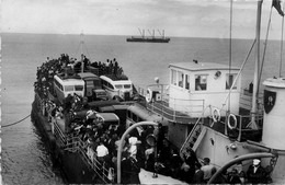 Ile De Ré * Sablanceaux * L'arrivée Du Bac * Bateau Vapeur * Autobus Bus - Ile De Ré