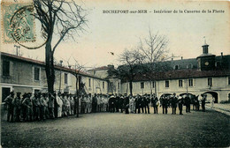 Rochefort Sur Mer * Intérieur De La Caserne De La Flotte * Militaire Militaria Marins - Rochefort