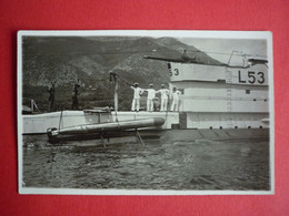 BRITTISH SUBMARINE HMS L-53 LOADING TORPEDO IN CATTARO , MONTENEGRO 1929 - Sous-marins