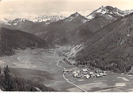 ** Lot De 2 Cartes ** 05 LE QUEYRAS - CEILLAC Vues Générales - CPSM Dentelée Village (290 H) N/B GF 1950's Hautes Alpes - Other & Unclassified