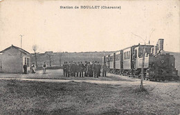 Roullet        16       Gare Et Station De Chemin De Fer          (voir Scan) - Autres & Non Classés