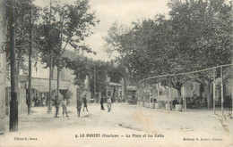 .CPA  FRANCE 84 "Le Pontet, La Place Et Les Cafés" - Le Pontet