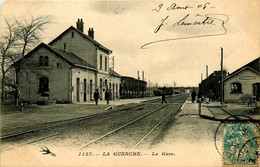 La Guerche * Vue Sur La Gare * Ligne Chemin De Fer Du Cher - La Guerche Sur L'Aubois