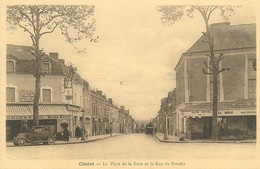 Cholet * La Place De La Gare Et La Rue Du Paradis * Hôtel Terminus & Café Hôtel * Automobile Ancienne - Cholet