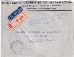 MADAGASCAR - 1945 - ENVELOPPE RECOMMANDEE CENSUREE Avec TAXE PERCUE POSTE AERIENNE ! => LYON - Lettres & Documents