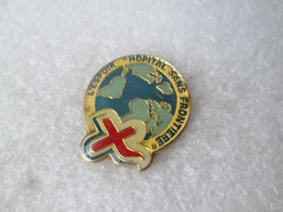 PIN'S     " HOPITAL  SANS FRONTIERE" - Médical