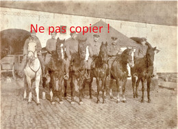 PHOTO ALLEMANDE - OFFICIERS A CHEVAL A LECLUSE PRES DE ARLEUX - DOUAI NORD - GUERRE 1914 1918 - 1914-18