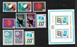 ONU Genève N°46 à  55 & Bloc 1 Neufs *  *  TB =MNH  VF  à La Faciale En 1975  Moins 20 % Les  Moins Chers Du Site  ! ! ! - Neufs