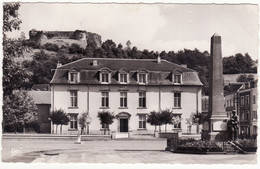 79 MAULEON **La Sous-Préfecture, Le Monument Aux Morts Et Le Château-Fort** - Mauleon