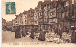 14-LISIEUX- LE MARCHE A LA VAISELLE, PLACE VICTOR-HUGO - Lisieux