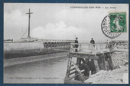 COURSEULLES - Les Jetées - Courseulles-sur-Mer