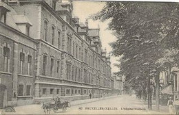 REF3972/ CP-PK Bruxelles - Ixelles L'Hôpital Militaire Animée MINT - Ixelles - Elsene