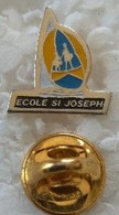 Pin's - ECOLE St JOSEPH - Voile - - Voile