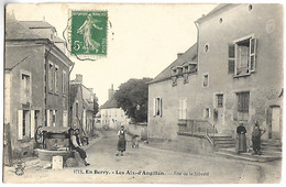 LES AIX D'ANGILLON - Rue De La Liberté - Les Aix-d'Angillon