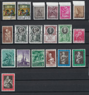 Vatican – Vaticono – Vaticaan - Small Lot Of Mint Stamps (**) - (*) (Lot 2012) - Sammlungen
