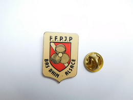 Beau Pin's , Pétanque , FFPJP , Comité Bas Rhin Alsace , Fédération Française De Pétanque Et De Jeu Provençal - Pétanque