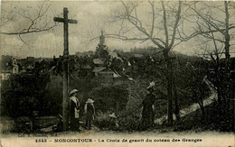 Moncontour * Chemin Et La Croix De Granit Du Coteau Des Granges - Moncontour