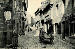 Lannion * La Rue De Tréguier * Boucherie AUDIGOU * Coiffeur * Attelage - Lannion