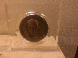 Medaglia Grande Modulo Padre Annibale Maria Di Francia 1851-1927 - 150 Anni Della Nascita 2001 - Supporto In Plexiglass - Royaux/De Noblesse