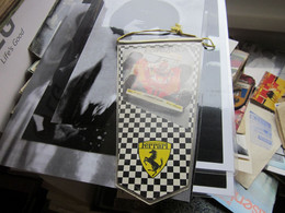 Formula Ferrari Flags 10x19.5 Cm - Abbigliamento, Souvenirs & Varie