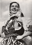 EX YOUGOSLAVIE,FEMME SERBE,SERBIE,CARTE PHOTO - Serbia