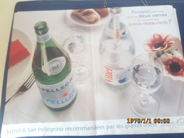 SET TABLE PUBLICITAIRE  EN PAPIER   VITTEL ET SAN PELLEGRINO - Serviettes Publicitaires