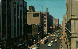 CPM AK Montreal. St. Catherine Street. CANADA (662169) - Modern Cards