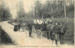 FRONTIERE FRANCO-SUISSE - La Contrebande, Retour Au Poste.(carte Vendue En L'état) - Douane