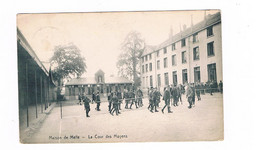 Maison De Melle - La Cour Des Moyens - Zeer Geanimeerd - Melle