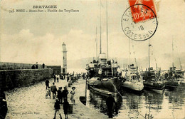 Binic * Avant Port * La Flotille Des Torpilleurs * Marine Française Navire De Guerre * Le Phare - Binic