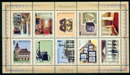 HUNGARY 2005 Tourism: Budapest Block MNH / **.  Michel Block 301 - Unused Stamps