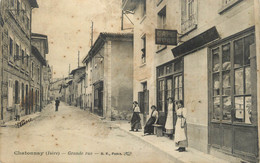 CPA FRANCE 38 " Châtonnay, Grande Rue". - Châtonnay