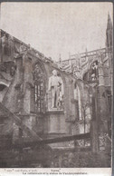 Ypres - La Cathédrale Et La Statue De Vandenpeereboom - Ieper