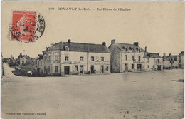 44   Orvault  -  La  Place  De  L'eglise - Orvault