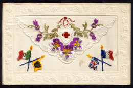 WWI Silk Embroidered Postcard With Flowers, Red Cross, Flags Of The Entente. J. J.- Saint-Omer - Borduurwerk
