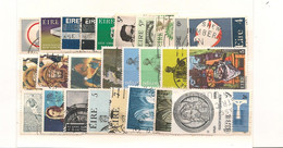 EIRE 1963/84 LOT DE TIMBRES OBLITÉRÉS CÔTE: 23,00 € - Usati