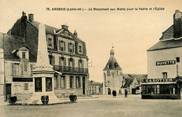 Ancenis * La Place De L'église Et Le Monument Aux Morts Pour La Patrie * Buvette SABOTIER - Ancenis