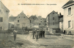 Dampierre Les Bois * Rue Et Vue Partielle Du Village * Villageois - Other & Unclassified