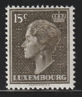 LUXEMBOURG 1949 Definitives / Grand Duchess Charlotte 15c: Single Stamp UM/MNH - 1948-58 Charlotte Linksprofil
