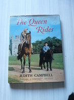 ( Queen Elizabeth II) - Judith CAMPBELL - THE QUEEN RIDES - Photographs By Godfrey Argent - - Sonstige & Ohne Zuordnung