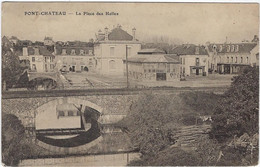 44  Pontchateau  -  La Place Des Halles - Pontchâteau